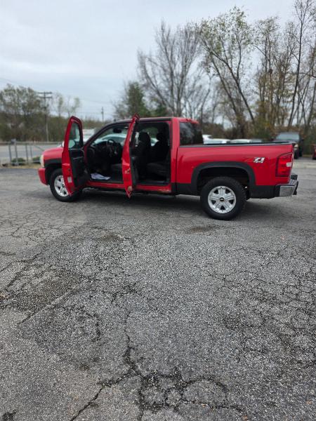 Chevrolet Silverado 1500 LT Crew Cab 4WD 2011