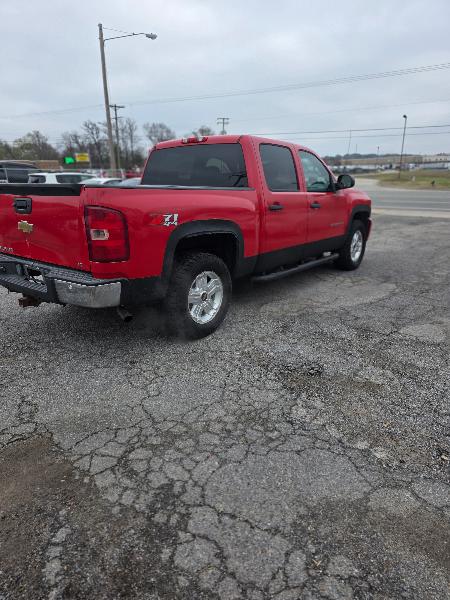 Chevrolet Silverado 1500 LT Crew Cab 4WD 2011
