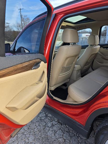 BMW X1 sDrive28i 2013