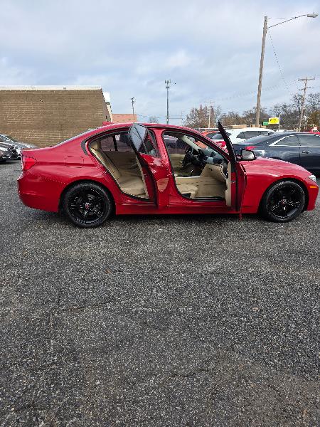 BMW 3-Series 320i Sedan 2014