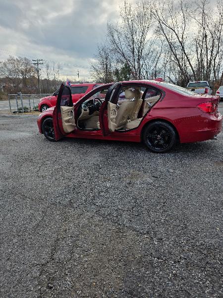 BMW 3-Series 320i Sedan 2014