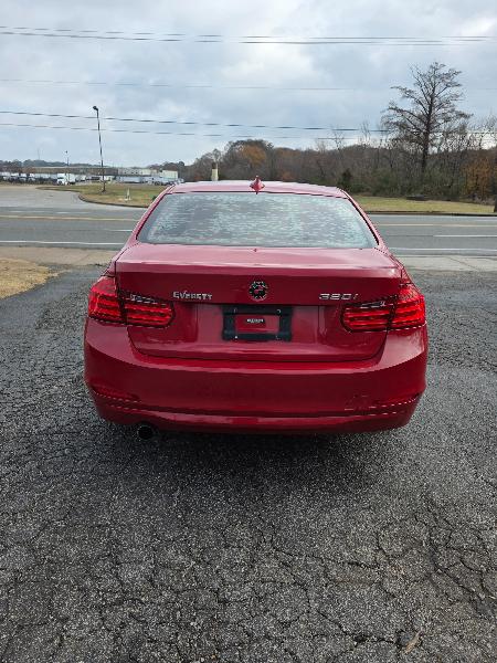 BMW 3-Series 320i Sedan 2014