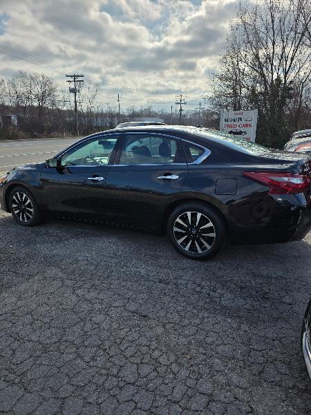 Nissan Altima 2.5 SV 2018