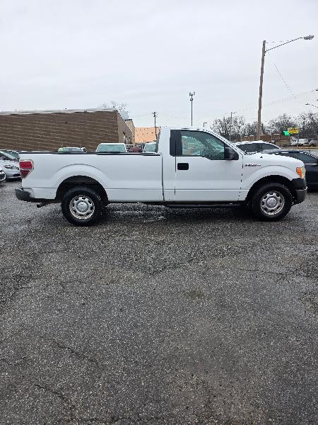 Ford F-150 XLT 8-ft. Bed 2WD 2013