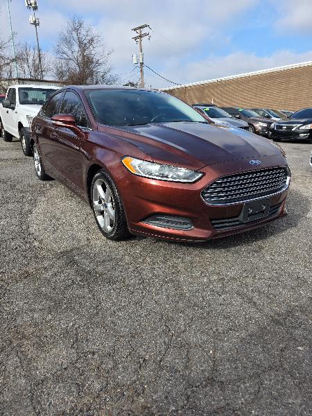 Ford Fusion SE 2016