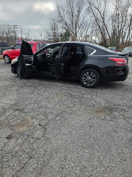 Nissan Altima 2.5 SV 2015