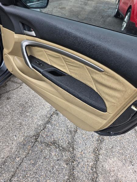 Honda Accord EX-L V6 Coupe AT 2012