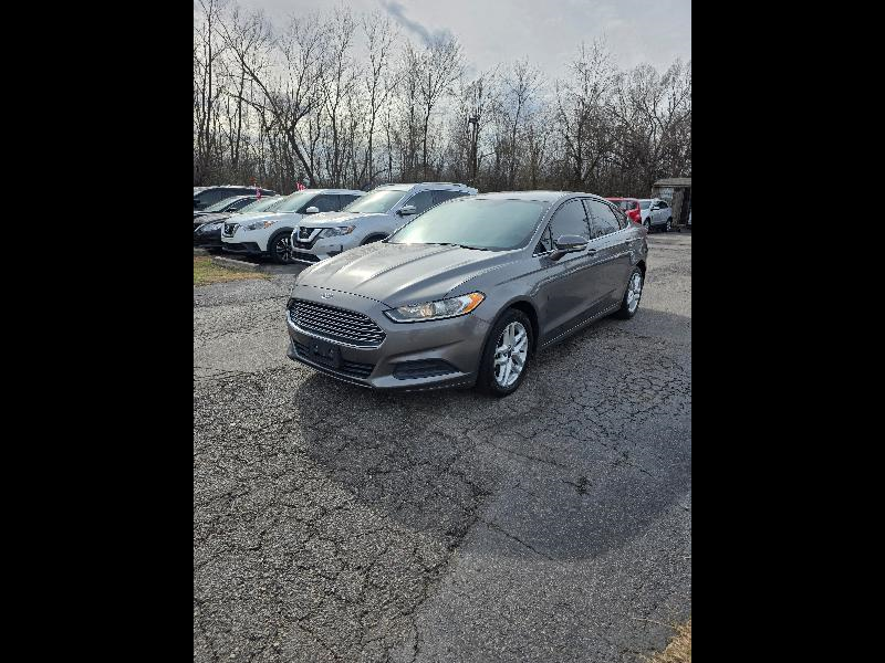 Ford Fusion SE 2013
