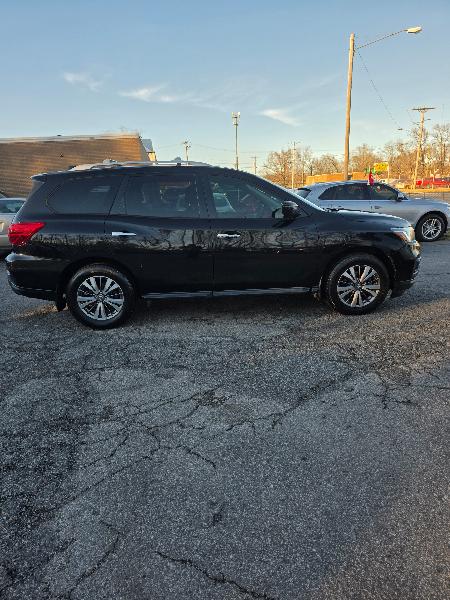 Nissan Pathfinder S 2WD 2019