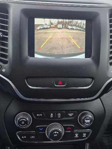 Jeep Cherokee Latitude FWD 2019