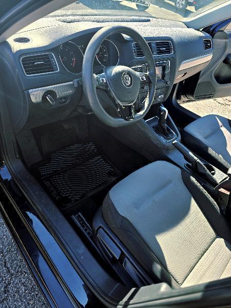 Volkswagen Jetta 1.4T S 6A 2017