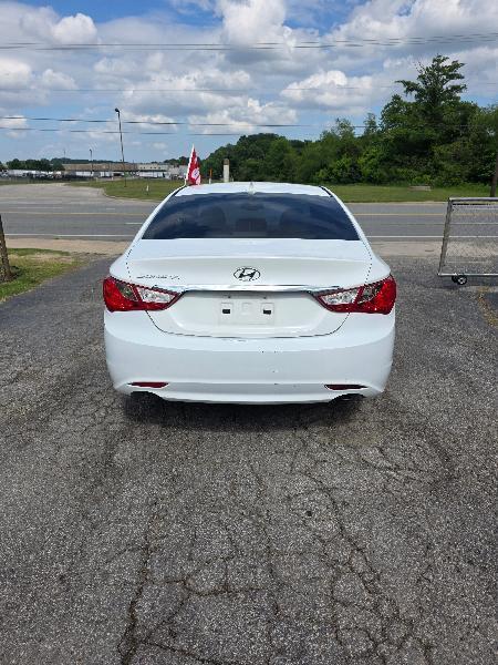 Hyundai Sonata GLS Manual 2012