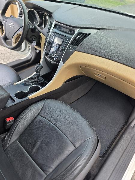 Hyundai Sonata GLS Manual 2012