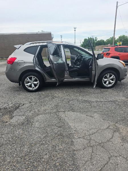 Nissan Rogue S AWD 2011