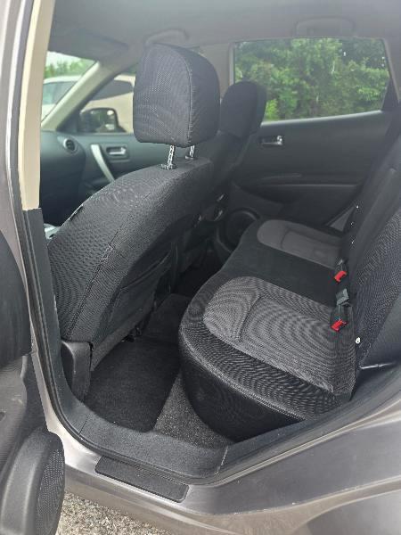 Nissan Rogue S AWD 2011