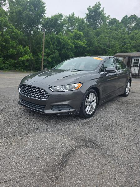 Ford Fusion SE 2015