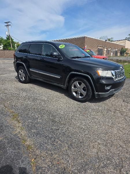 Jeep Grand Cherokee Laredo 2WD 2012
