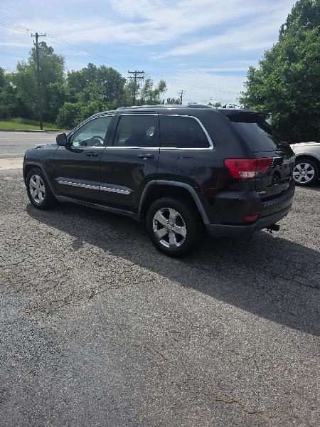 Jeep Grand Cherokee Laredo 2WD 2012