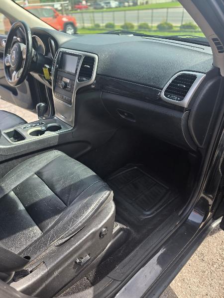 Jeep Grand Cherokee Laredo 2WD 2012