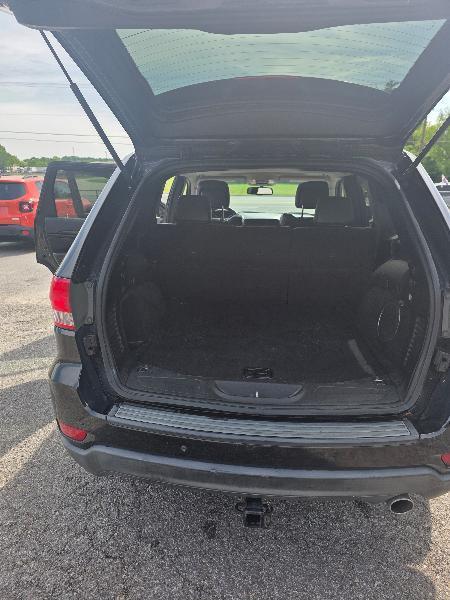Jeep Grand Cherokee Laredo 2WD 2012