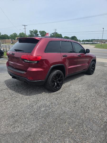 Jeep Grand Cherokee Laredo 4WD 2014