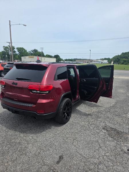 Jeep Grand Cherokee Laredo 4WD 2014