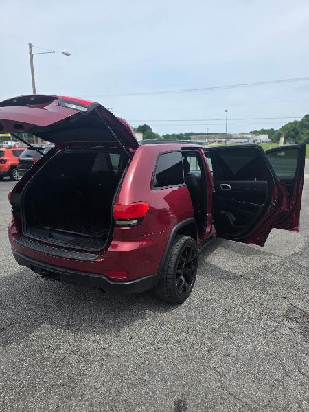 Jeep Grand Cherokee Laredo 4WD 2014