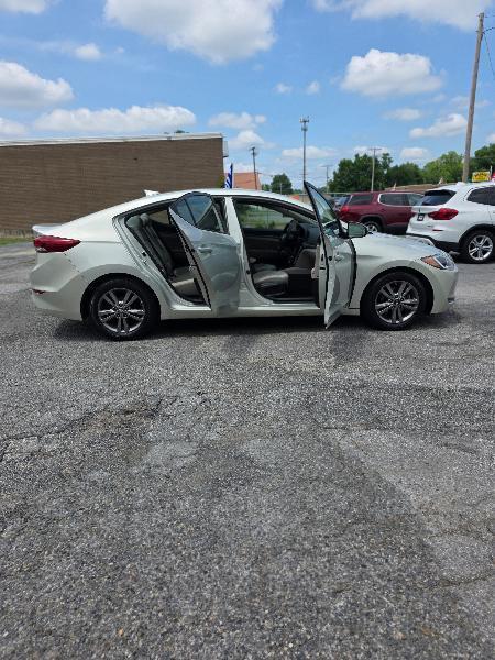 Hyundai Elantra Limited 2017