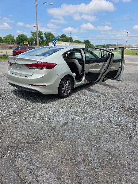 Hyundai Elantra Limited 2017