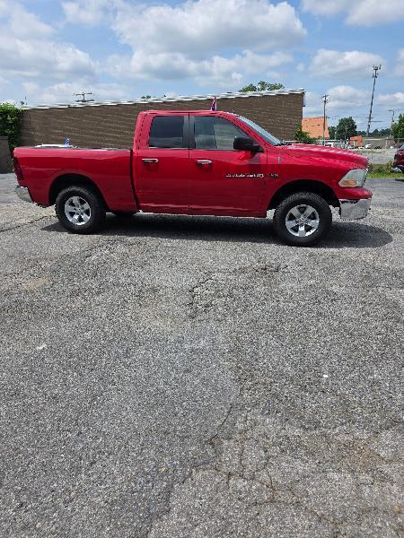 RAM 1500 SLT Quad Cab 4WD 2011