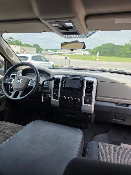 RAM 1500 SLT Quad Cab 4WD 2011
