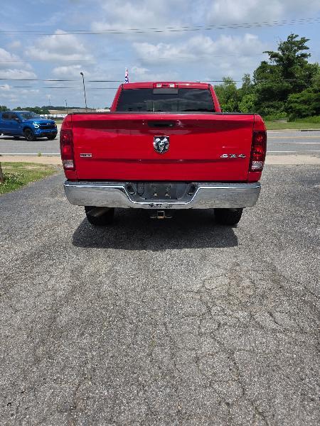 RAM 1500 SLT Quad Cab 4WD 2011