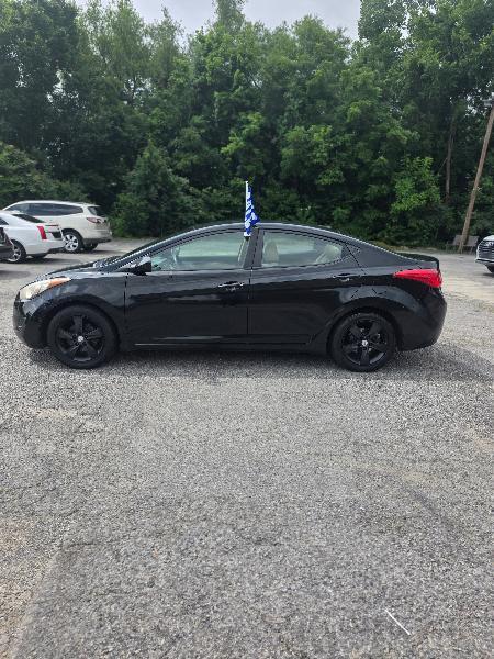 Hyundai Elantra Limited 2011