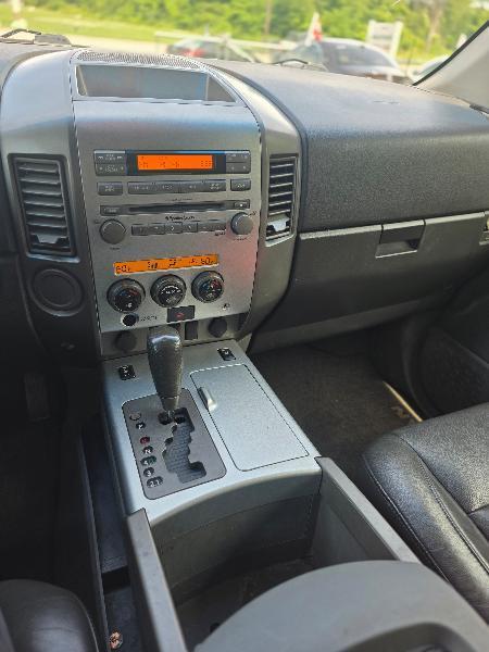 Nissan Titan LE Crew Cab 2WD 2006