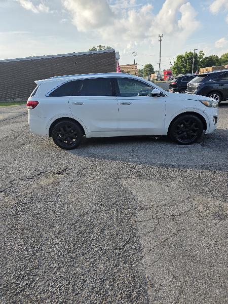 Kia Sorento SX V6 2WD 2016