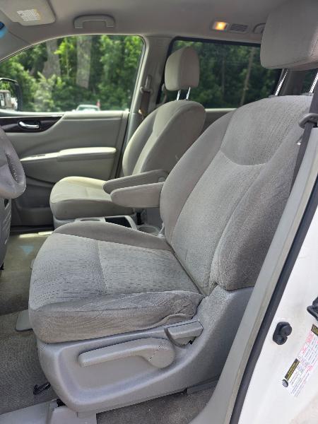 Nissan Quest S 2016