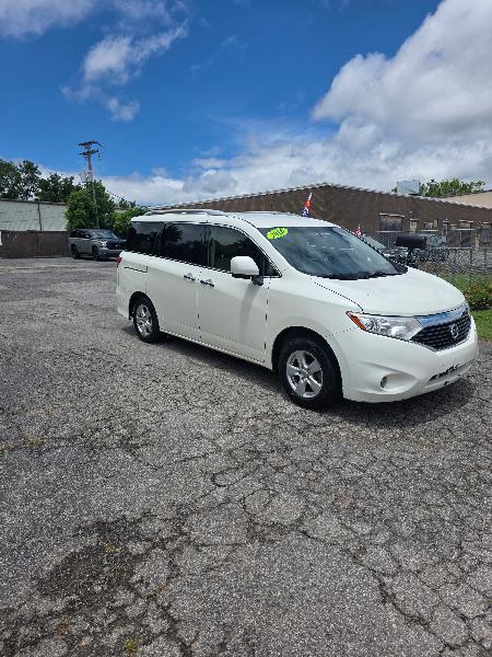 Nissan Quest S 2016