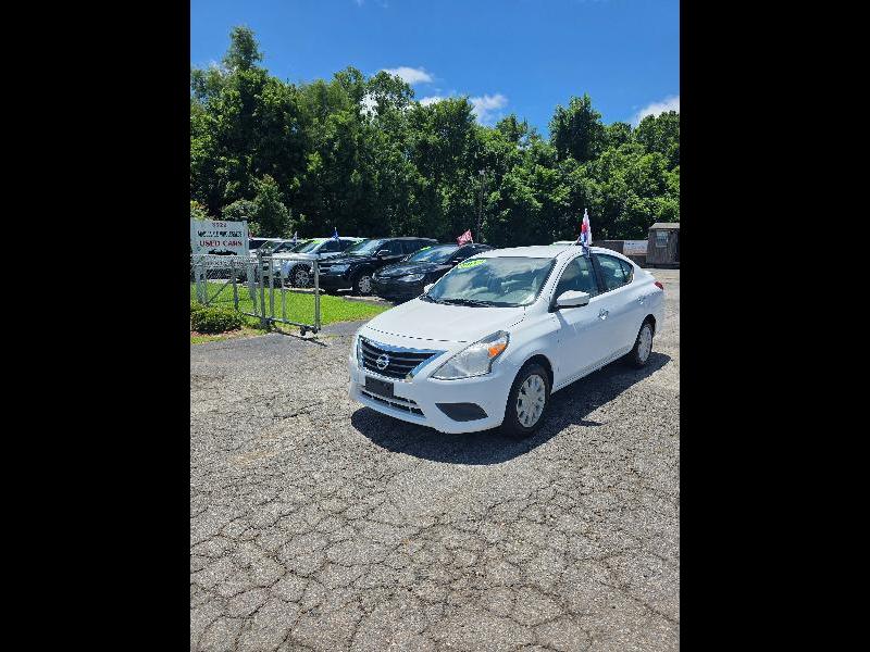 Nissan Versa 1.6 S 5M 2015