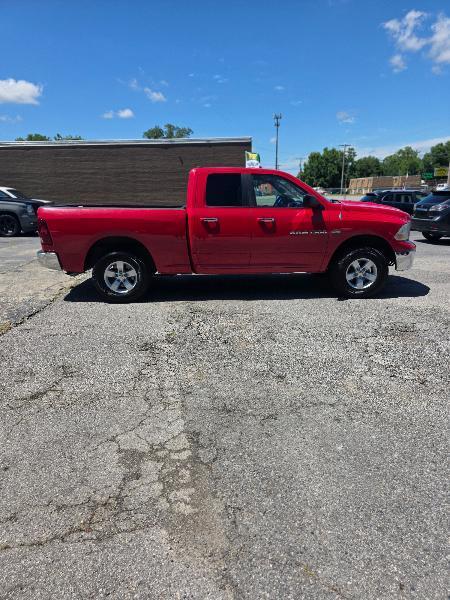 RAM 1500 SLT Quad Cab 4WD 2011