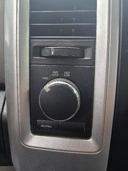 RAM 1500 SLT Quad Cab 4WD 2011