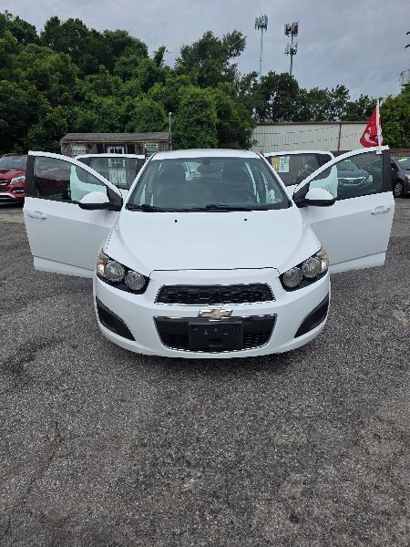Chevrolet Sonic LS Auto 5-Door 2016