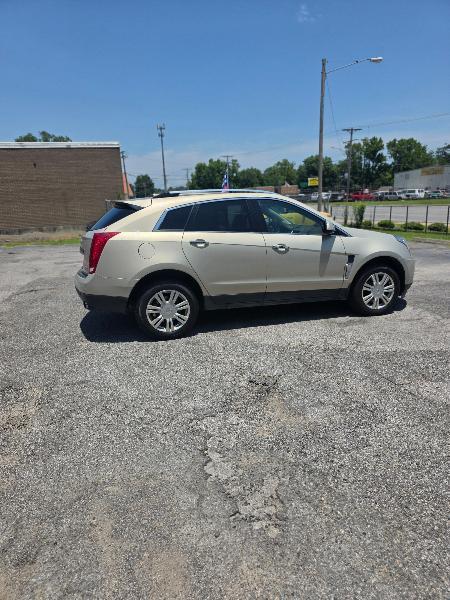 Cadillac SRX Luxury Collection 2011