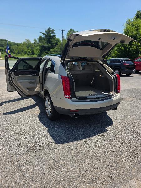Cadillac SRX Luxury Collection 2011