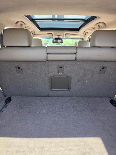 Cadillac SRX Luxury Collection 2011