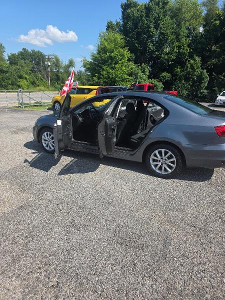 Volkswagen Jetta SE 6A 2015