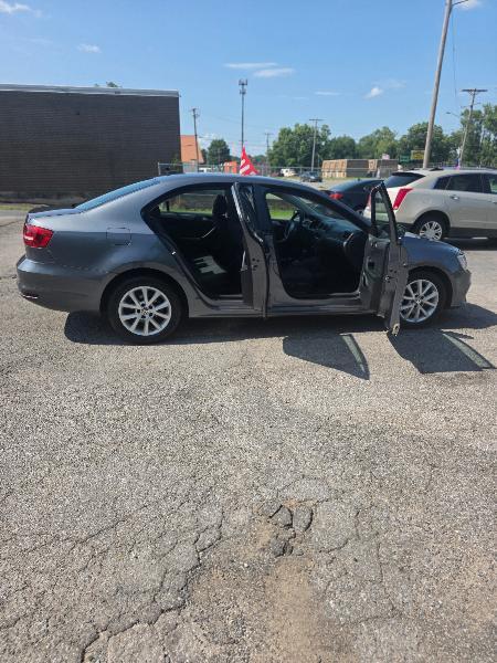 Volkswagen Jetta SE 6A 2015