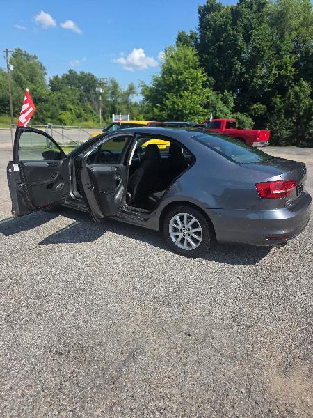 Volkswagen Jetta SE 6A 2015