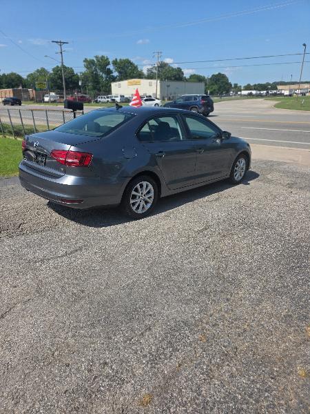 Volkswagen Jetta SE 6A 2015
