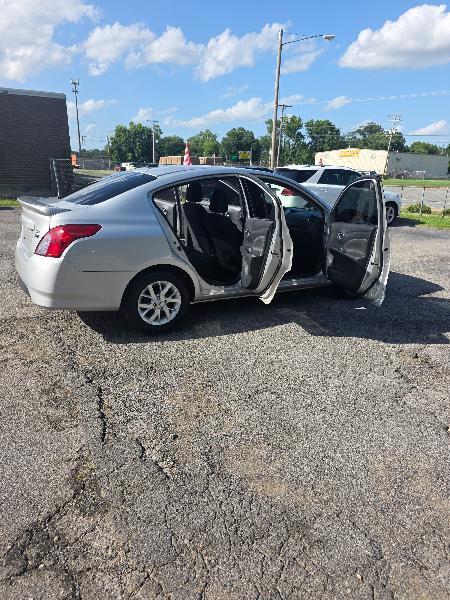 Nissan Versa 1.6 S 5M 2018