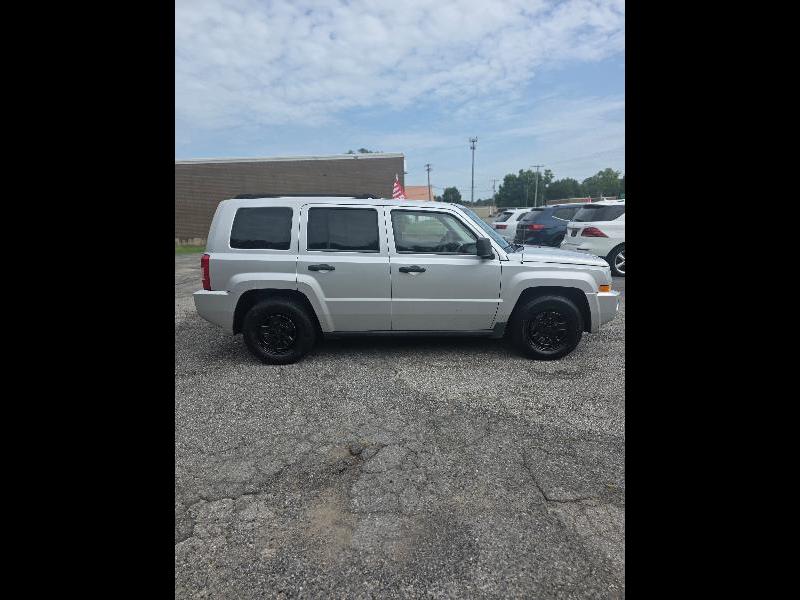Jeep Patriot Sport 2WD 2008